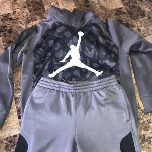 Boys Jordan Sweatsuit